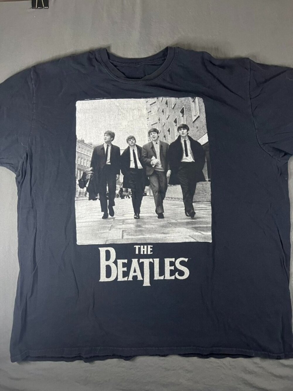 The Beatles 2016 Apple Corps Tee Men’s XL Faded Grunge Tee Band Tshirt Black